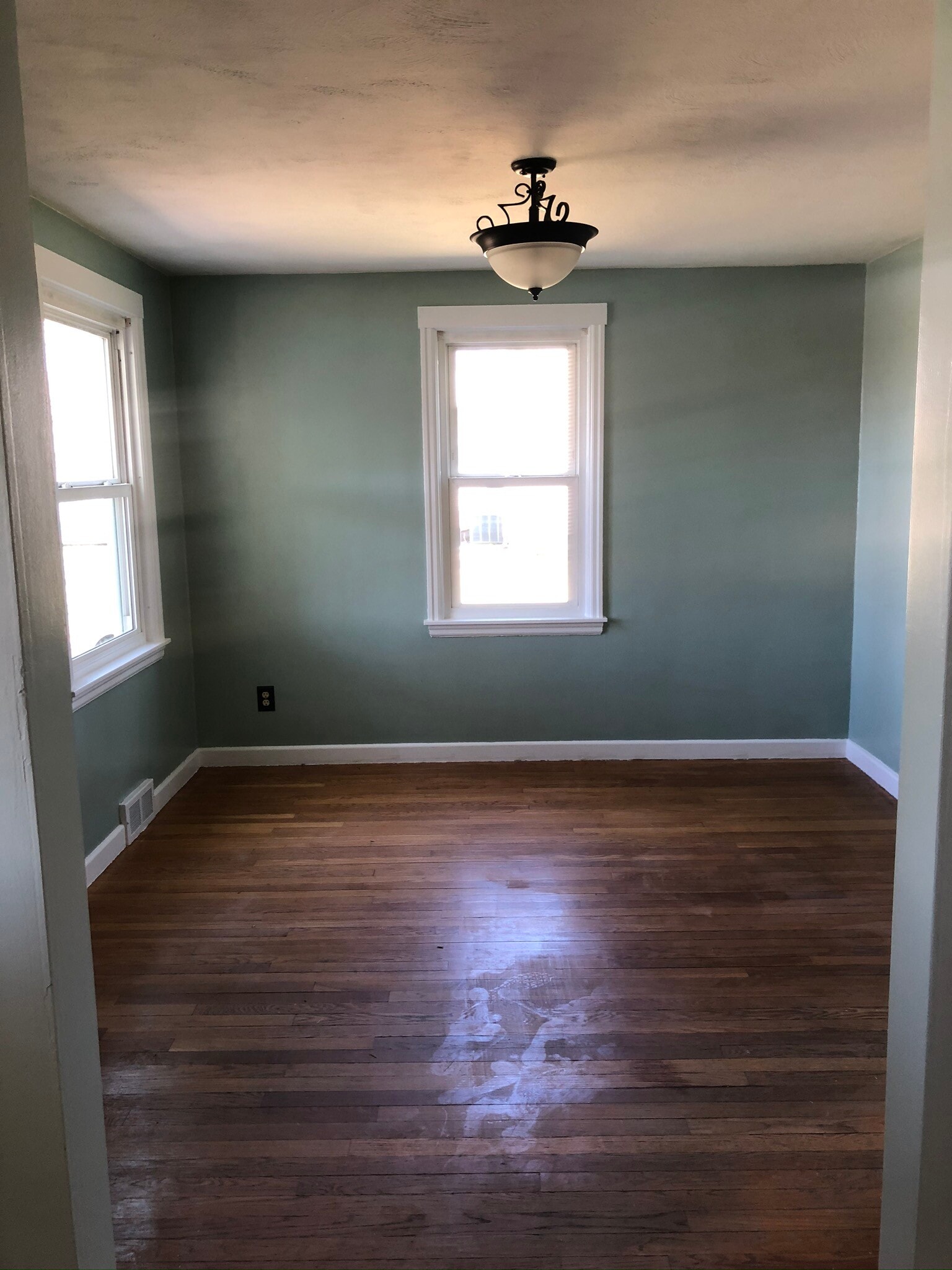 Building Photo - 252 Arcadia Blvd