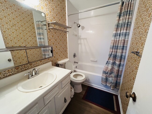 Building Photo - 3888 Chancery Ln