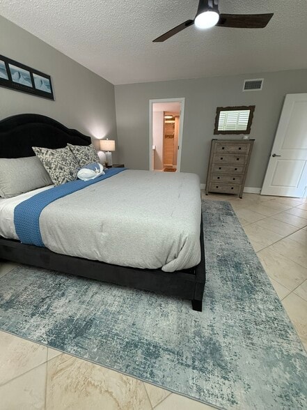 Primary Bedroom - 7560 Bay Island Dr S