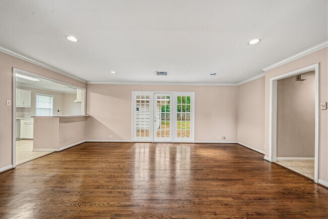 Building Photo - 4501 Willowbend Blvd