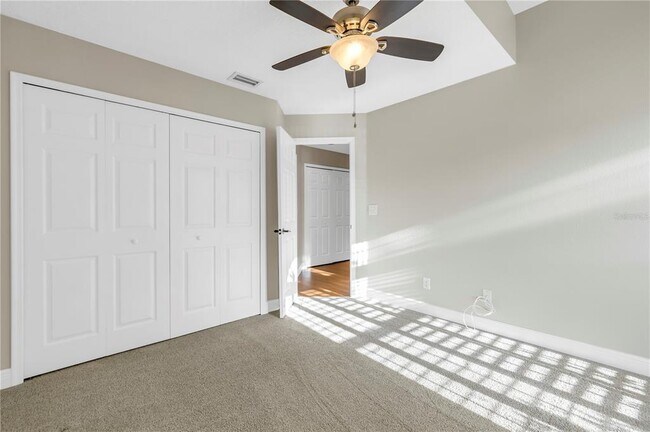 Building Photo - 4832 Queen Palm Terrace NE