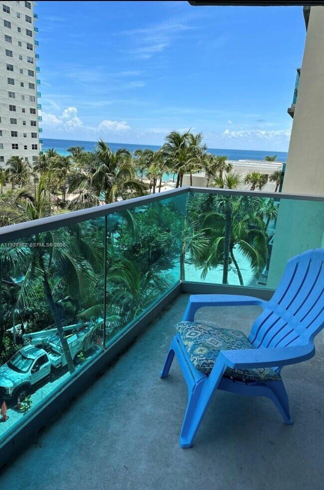 Building Photo - 4001 S Ocean Dr