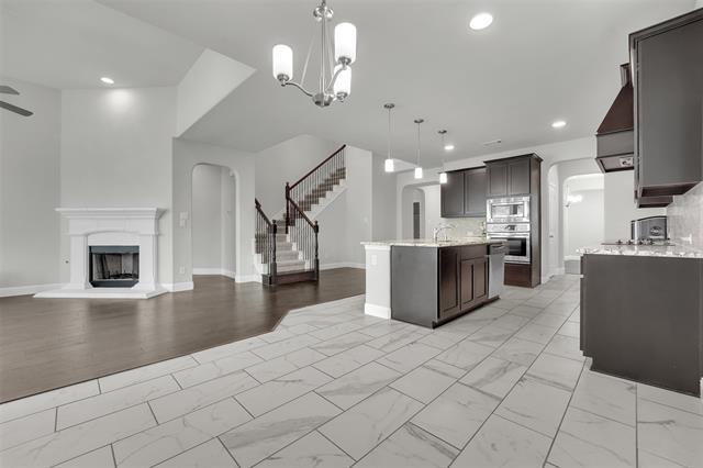 Building Photo - 810 Acadia Ct