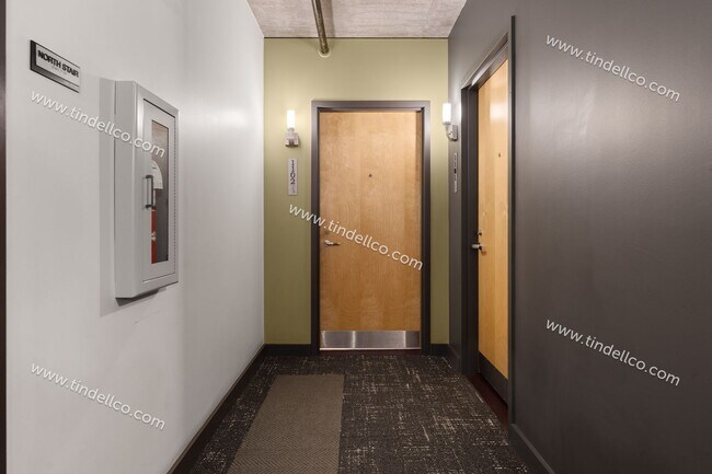 Building Photo - The Civic | 11th Floor 2BD/2BA with Stunning Portland Views, Free Parking and Free Utilities!