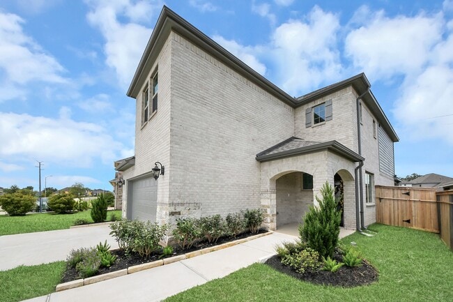 Building Photo - 4042 Colony Ln