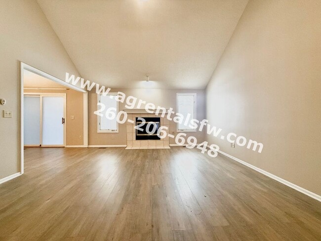 Building Photo - 2 Bedroom Property