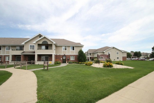 Exterior - Chestnut Ridge Apartments