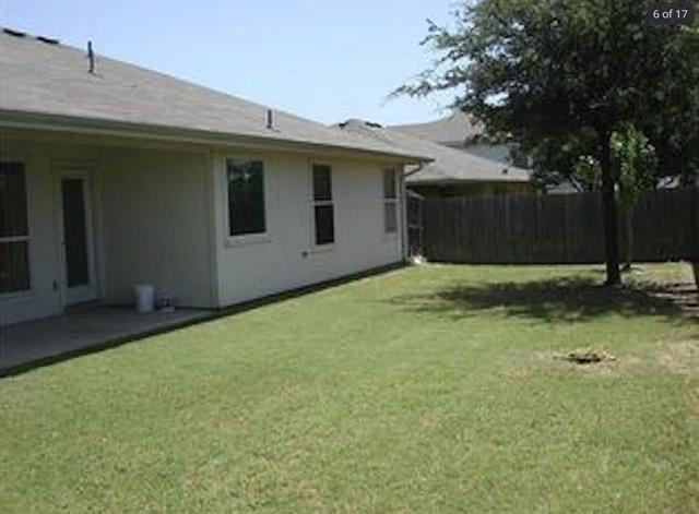 Building Photo - 913 Austin Ln