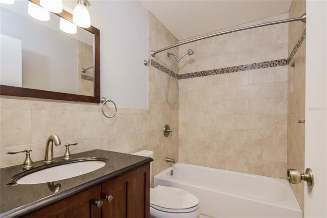 Building Photo - 1208 Altoona Ave