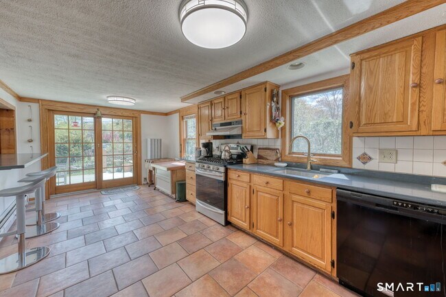 Building Photo - 56 Tyler Lake Heights Rd