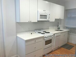 Building Photo - 57 Westland Ave