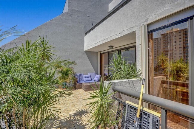 Building Photo - 406 Poinciana Island Dr