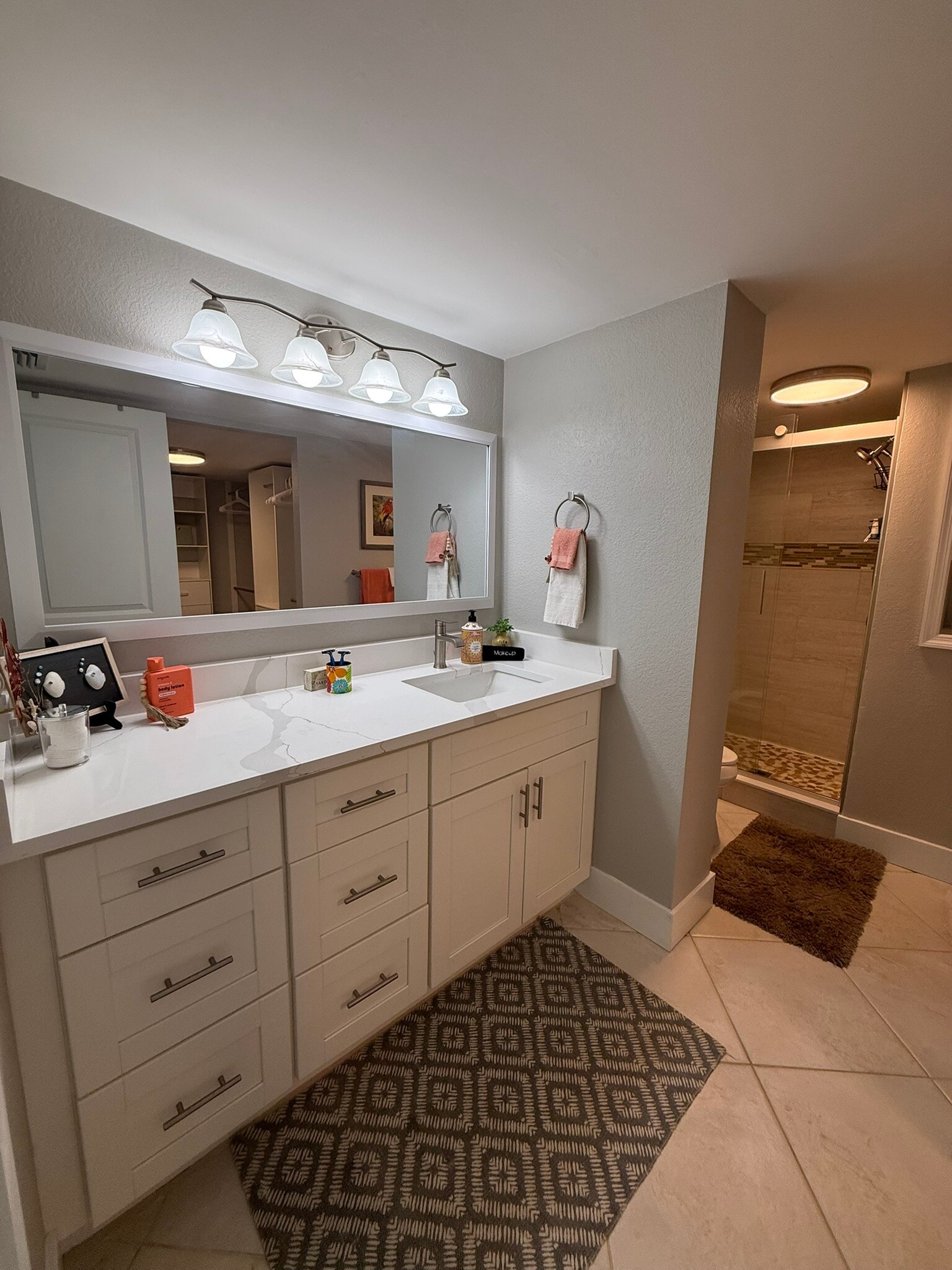 Primary Bathroom - 7560 Bay Island Dr S
