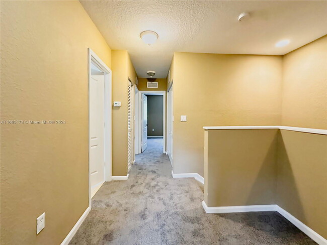 Building Photo - Northwest 14th Place, Miami Gardens, FL 33...