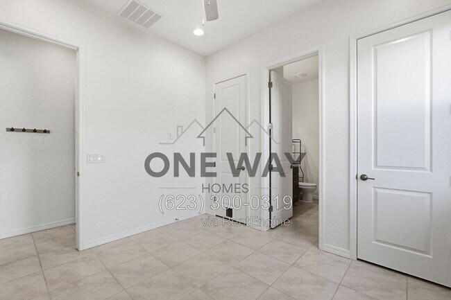 Building Photo - 9960 E Seismic Ave