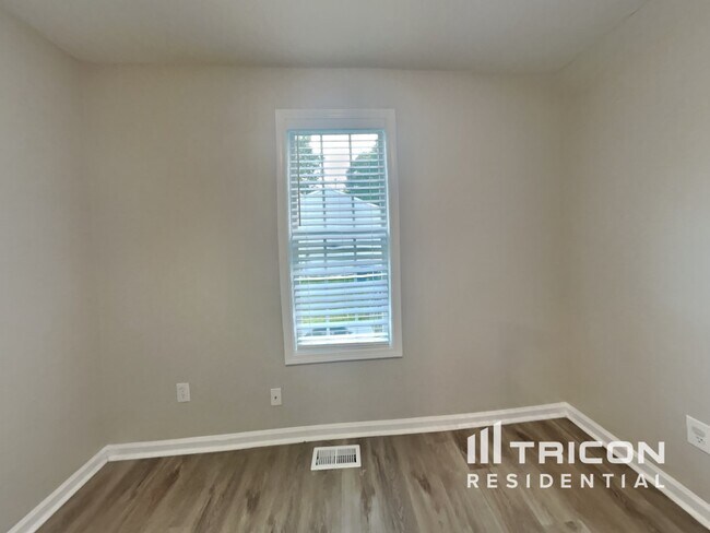 Building Photo - 1204 Poplar Ridge Rd