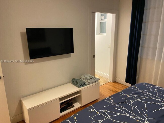 Building Photo - 1410 Euclid Ave