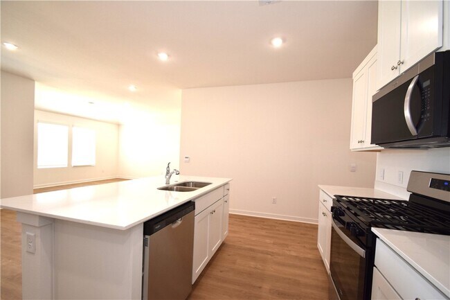 Building Photo - 568 Colorado St