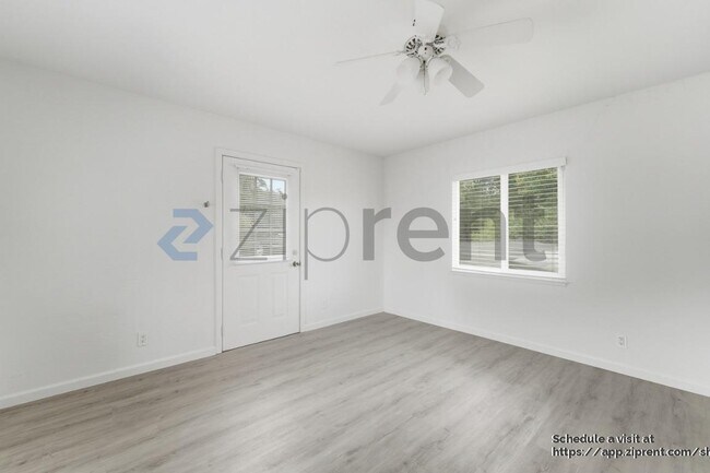 Building Photo - 1967 Solano Way