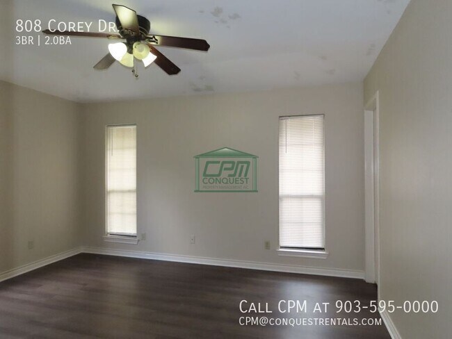 Building Photo - 808 Corey Dr