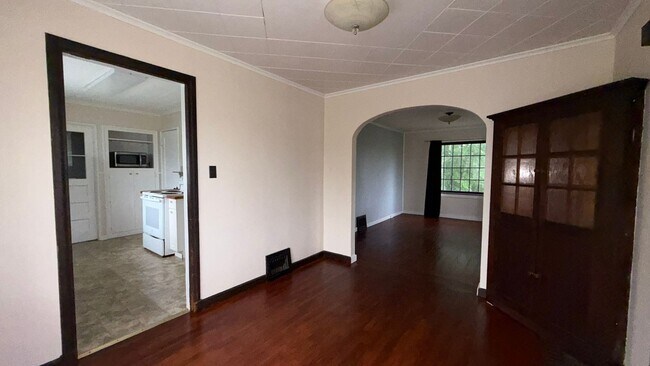Building Photo - Charming Home in the Heart of OMP Wine Country