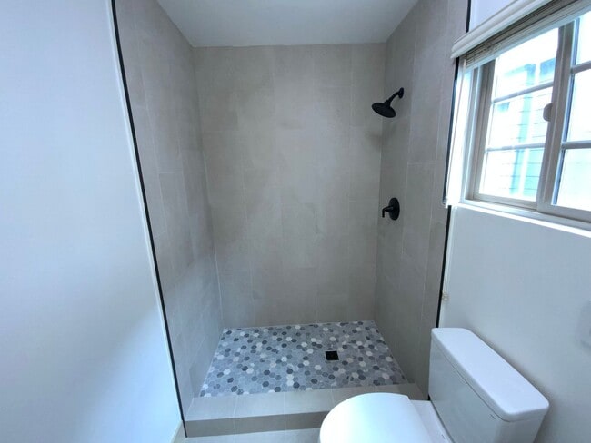 Building Photo - Long Term Furnished Rental available in Co...