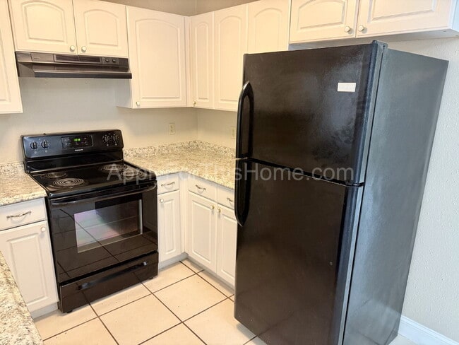 Building Photo - Single Family Home - Carrollwood Area