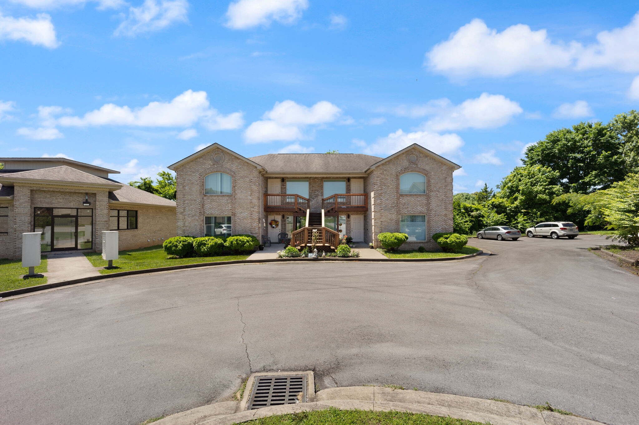 Building Photo - 22 Roks Pl