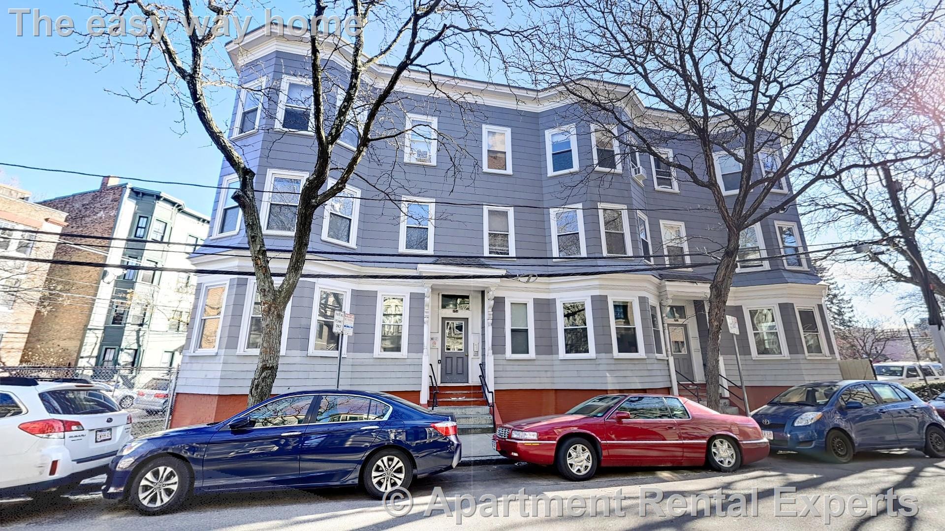 Building Photo - 254 Windsor St