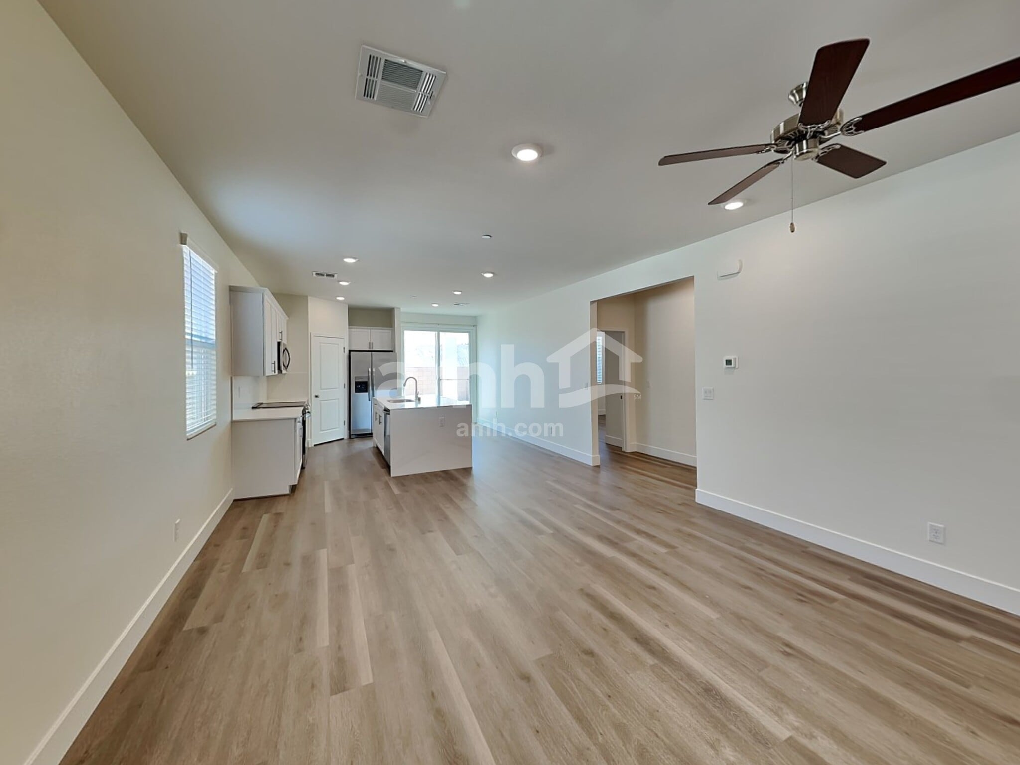 Building Photo - 826 English Primrose St