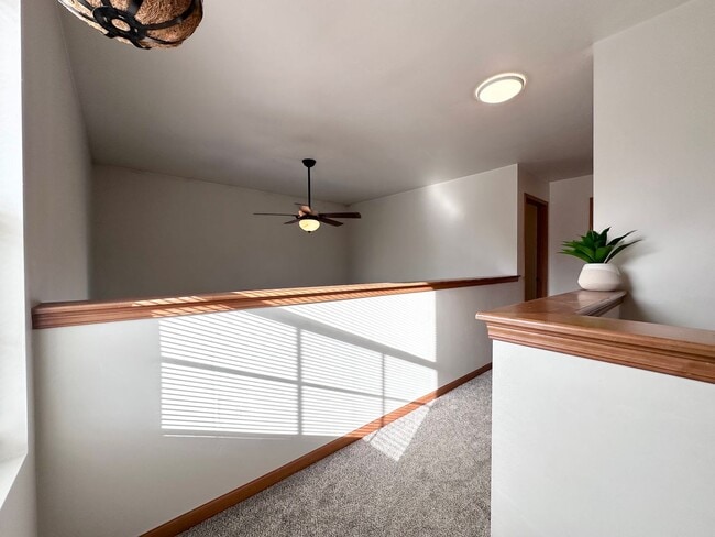 Building Photo - 1170-1172-1172 S Atrium Ct