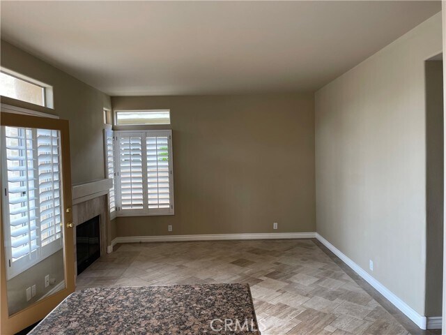 Building Photo - 14 Calella