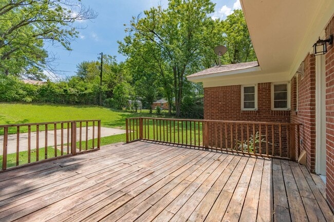 Building Photo - Beautifully Updated 3-Bedroom Home for Rent in Memphis