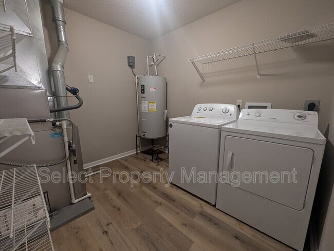 Building Photo - 3902 Stanton Hall Pkwy