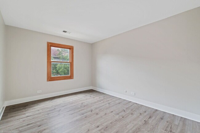 Building Photo - 1808 Fayette Walk