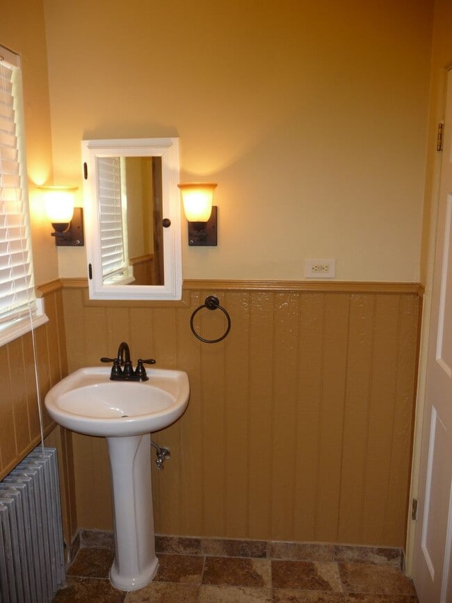 Building Photo - One Block From Sloan's Lake