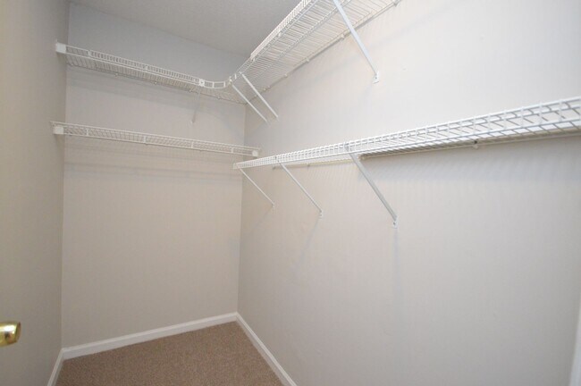 Building Photo - 616 Applecross Dr
