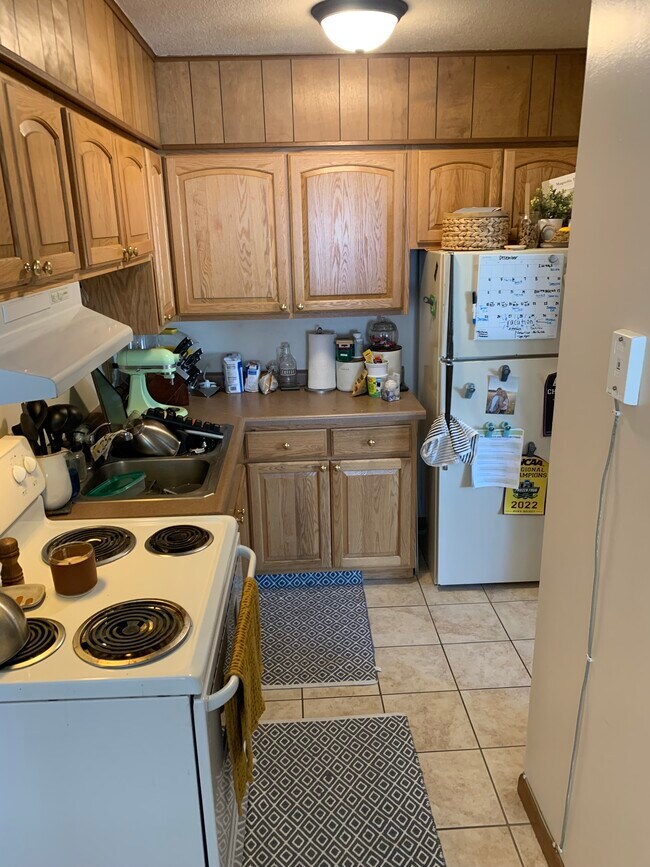 Building Photo - 149 E Welcome Ave