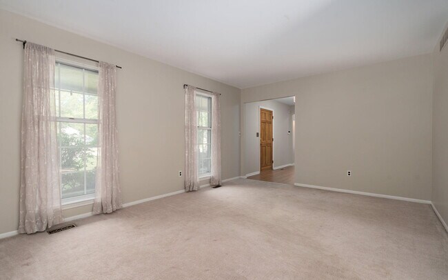 Building Photo - 707 Rutgers Rd