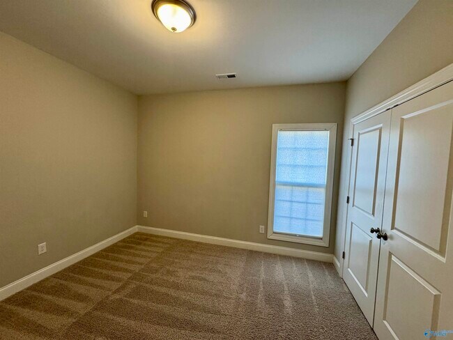 Building Photo - 4353 SE Willow Bend Ln