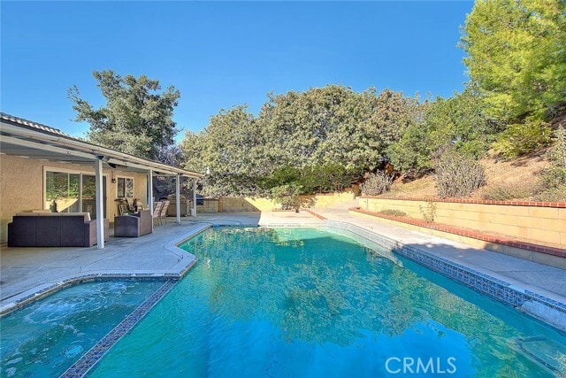 Building Photo - 23862 Country View Dr