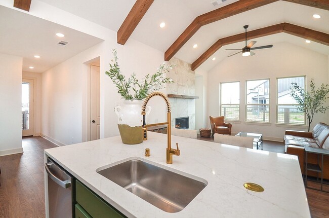 Building Photo - 3338 Verdant Ln