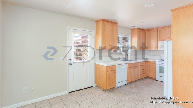 Building Photo - 1167 Broadway