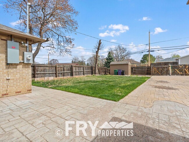 Building Photo - Updated Home near Downtown Denver