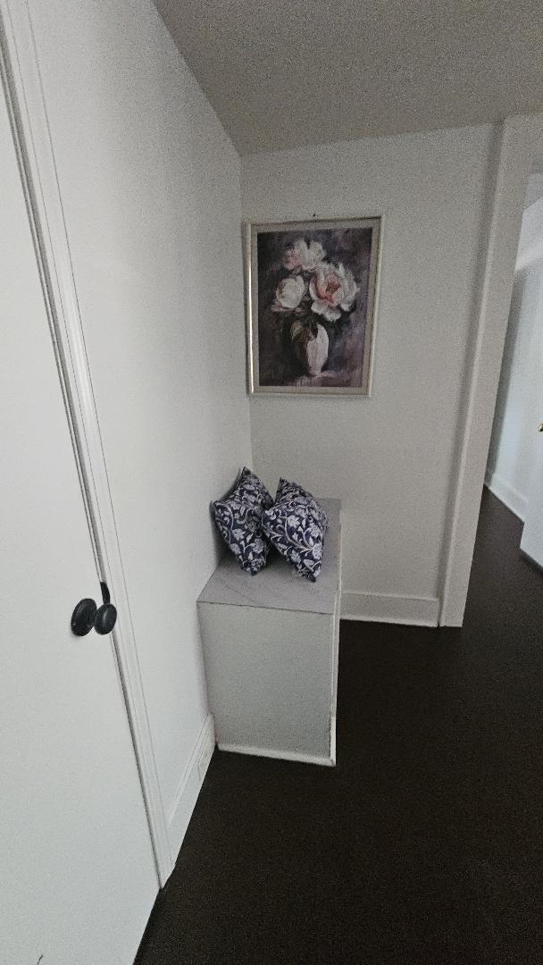 Building Photo - 323 Pine Grove Dr