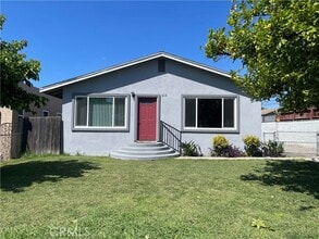 Building Photo - 613 N Holmes Ave