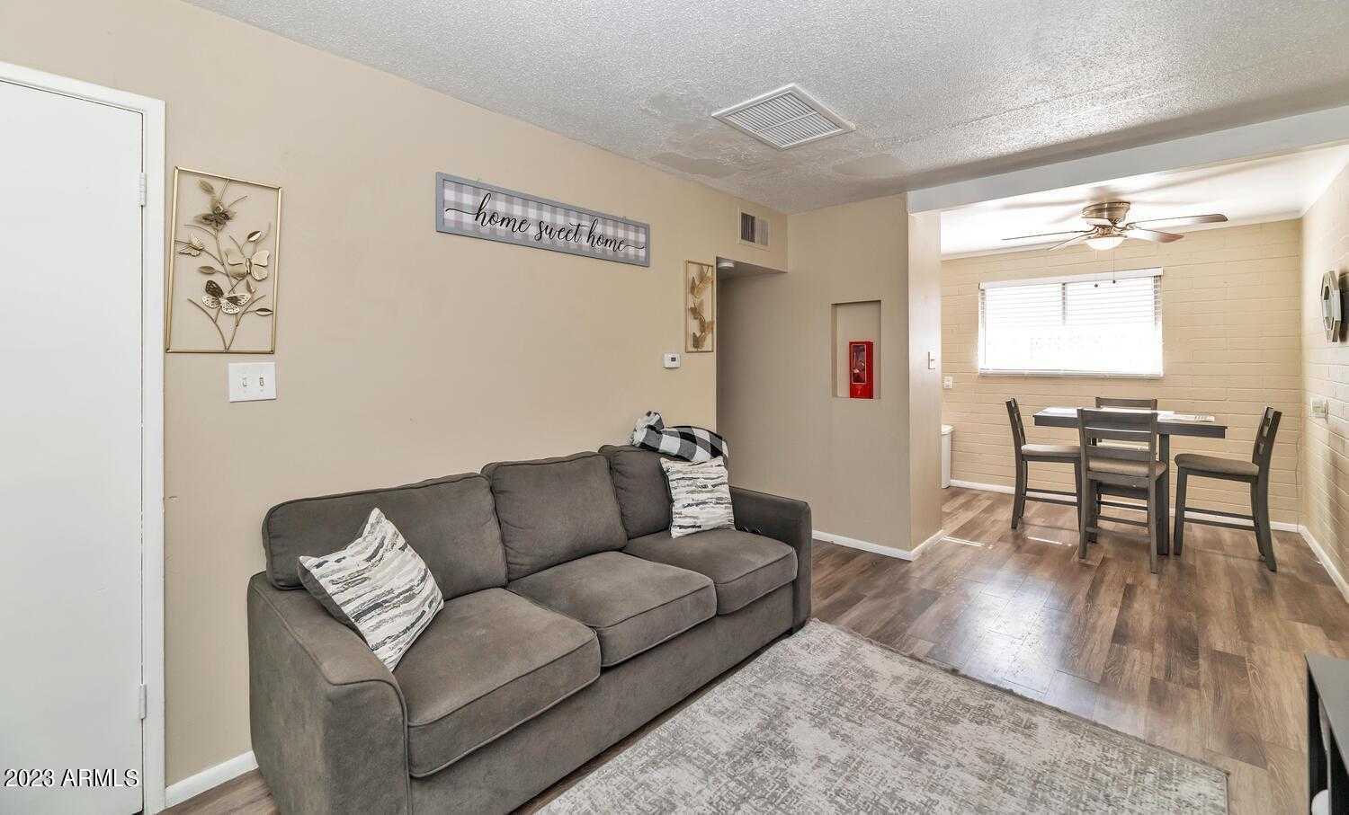 Building Photo - 3123 W Almeria Rd