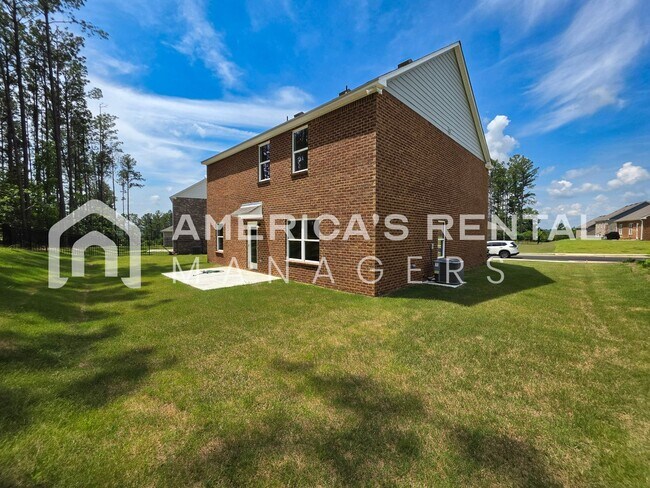 Building Photo - DEPOSIT PENDING! Spacious Home for Rent in Calera, AL!