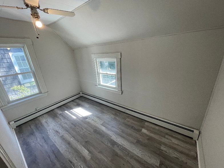 Building Photo - 83 Highland Ave