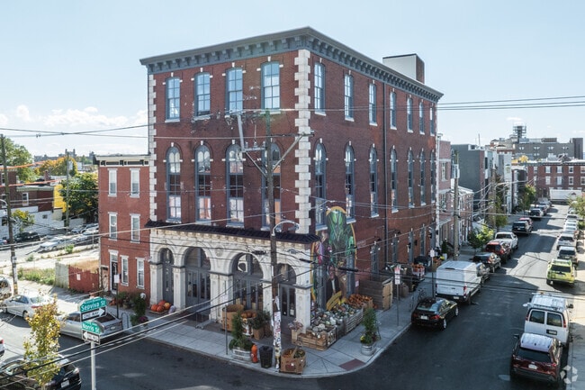 Primary Photo - 2200 E Norris St